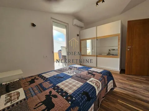 Izdavanje, trosoban stan, 100m², Bjeliši, Bar - image 9