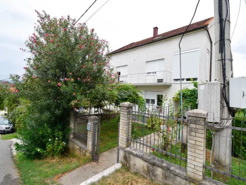 Sale, house, 300m², Zagorič, Podgorica - image 2
