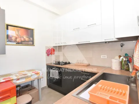 Sale, house, 170m², Gornja Gorica, Podgorica - image 12