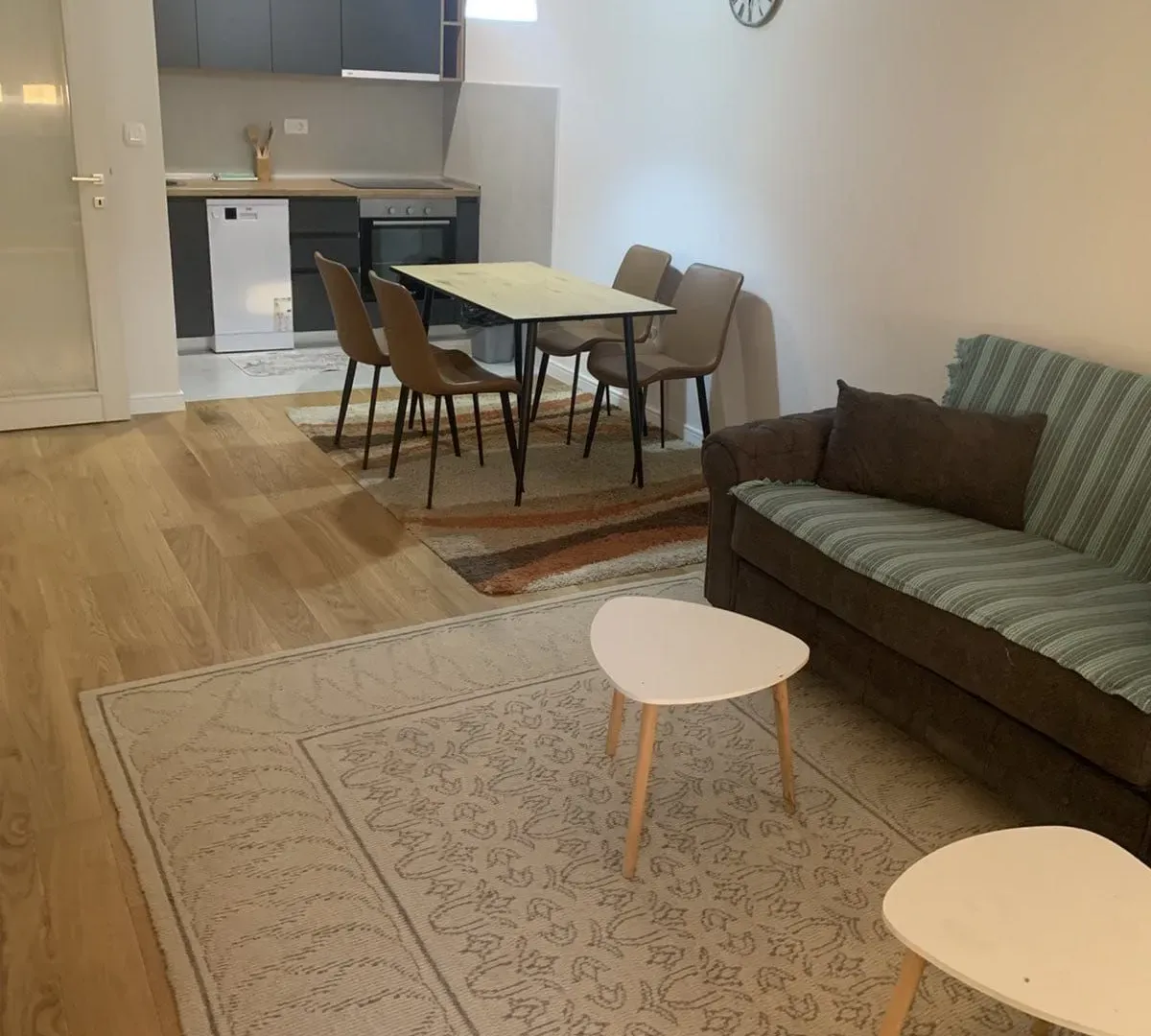 Prodaja, jednosoban stan, 49m², Central Point, Podgorica