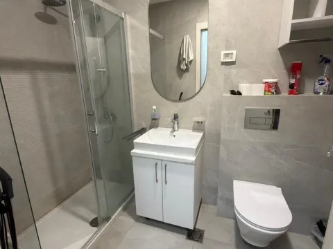 Izdavanje, jednosoban stan, 50m², Central Point, Podgorica - image 8