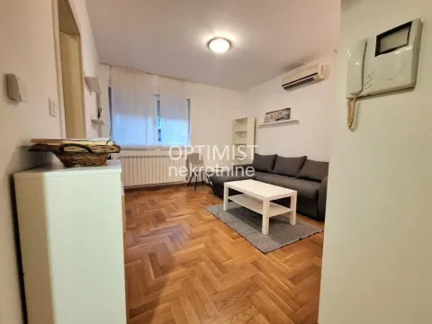 Rent, two bedroom apartment, 30m², Voždovac Sve Podlokacije, Beograd - image 2