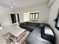 Izdavanje, trosoban stan, 85m2, Polje, Bar
