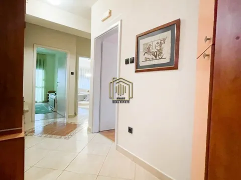 Rent, two bedroom apartment, 76m², Podgorica, Crna Gora - image 16