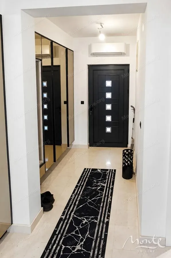 Sale, office space, 270m², Gornja Gorica, Podgorica
