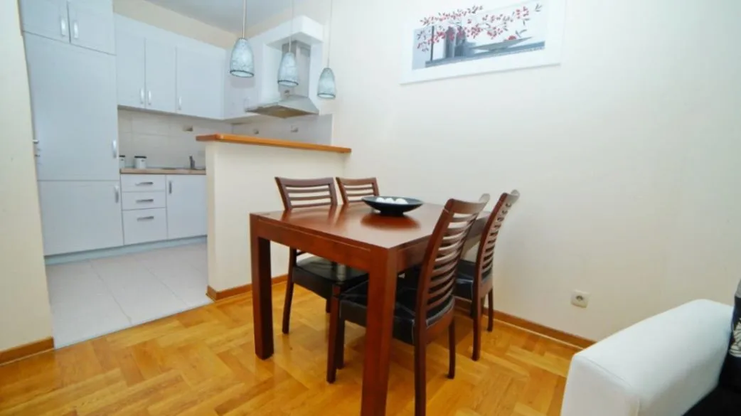 Rent, one bedroom apartment, 58m², Bar, Crna Gora