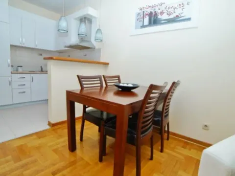 Rent, one bedroom apartment, 58m², Bar, Crna Gora - image 9