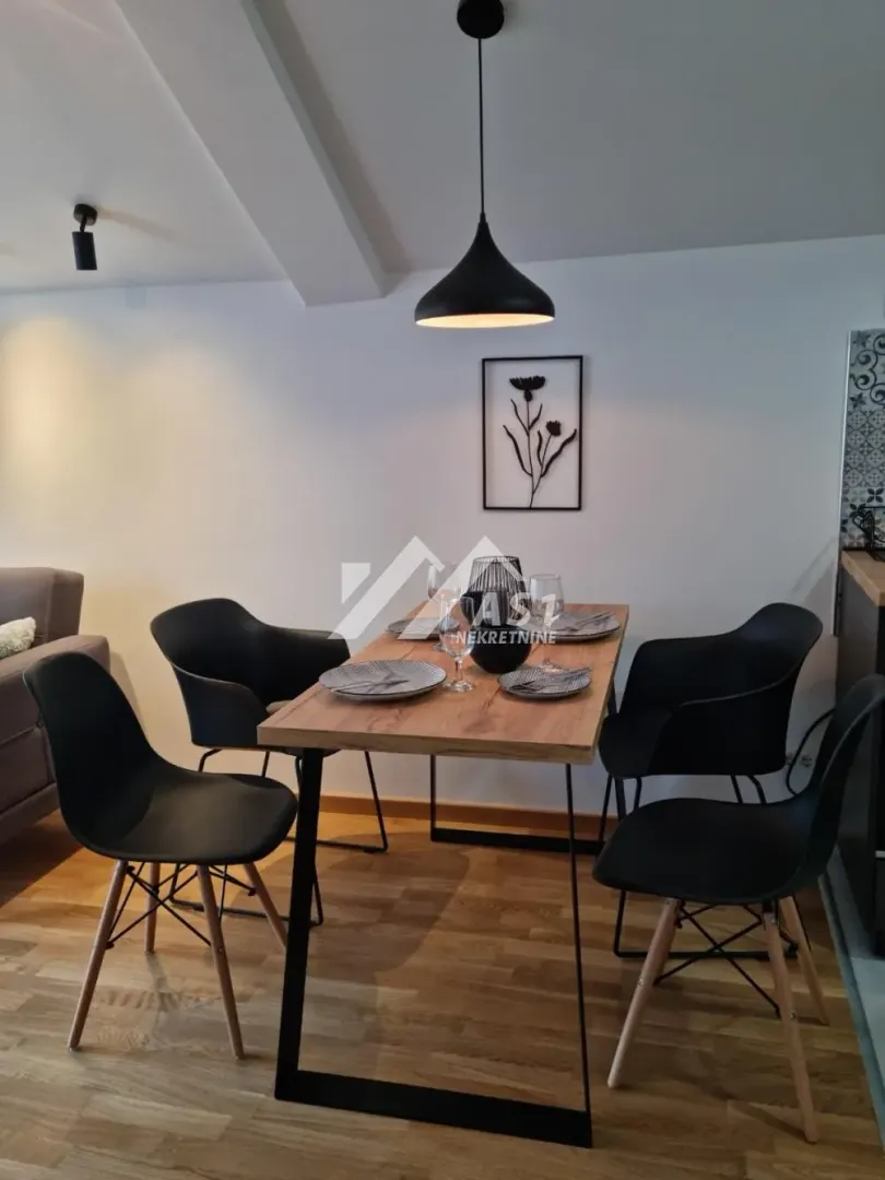 Izdavanje, jednosoban stan, 38m², Grbavica, Novi Sad Sve Podlokacije