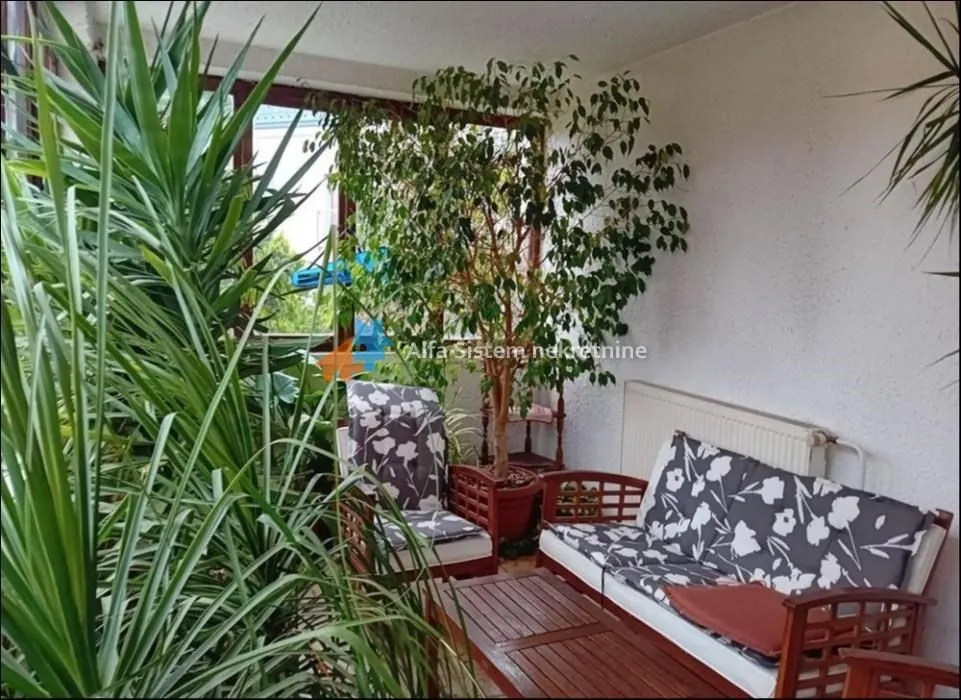 Izdavanje, kuća, 330m², Savski Venac, Beograd