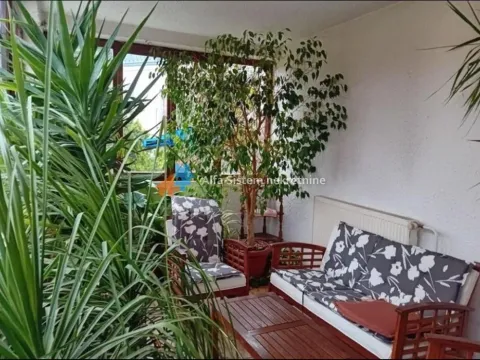 Izdavanje, kuća, 330m², Savski Venac, Beograd - image 9