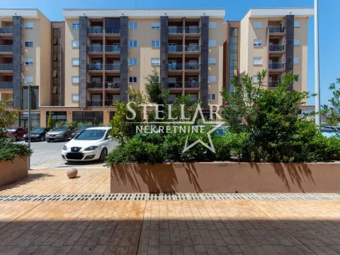 Prodaja, poslovni prostor, 42m², City Kvart, Podgorica - image 4