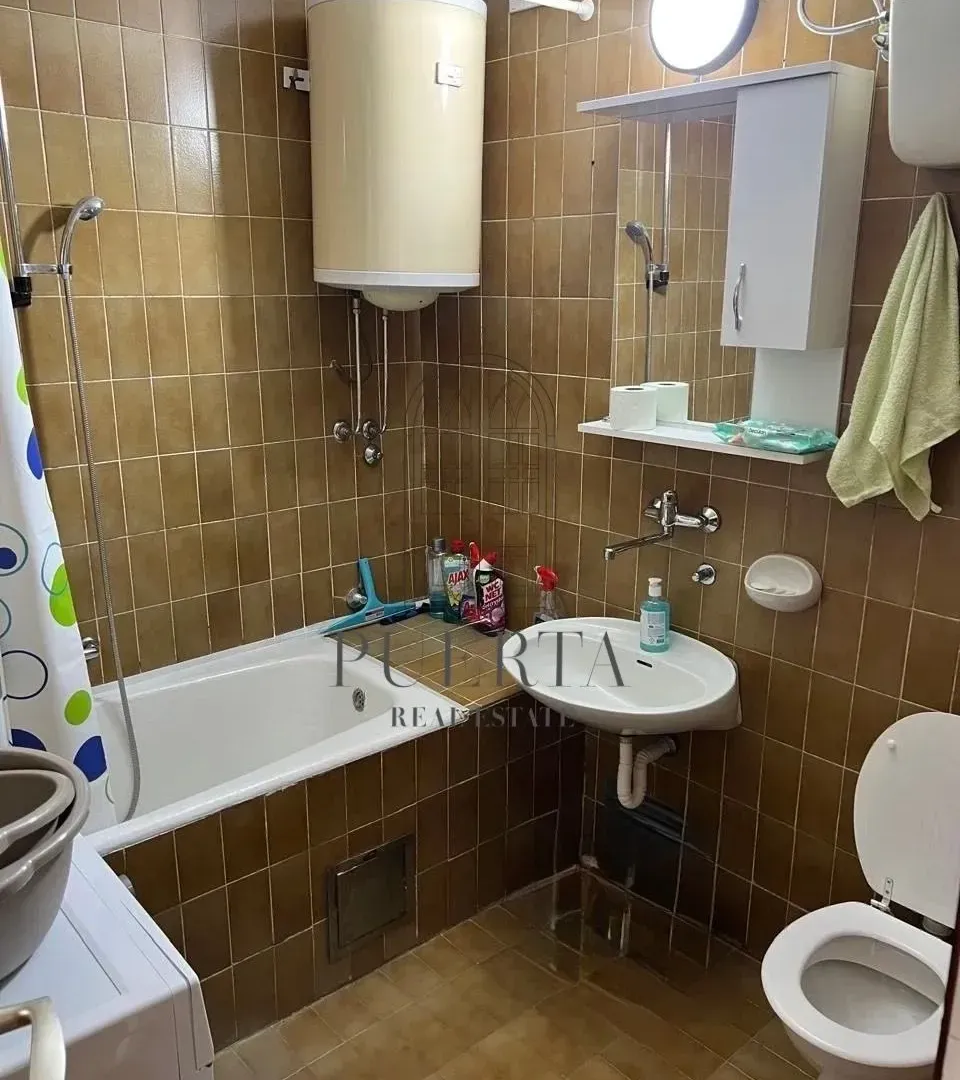 Rent, two bedroom apartment, 76m², Stari Aerodrom, Podgorica