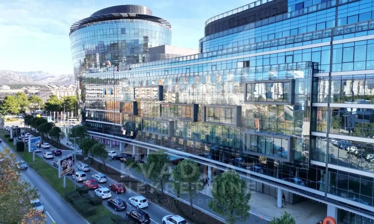 Izdavanje, poslovni prostor, 129m², Kruševac, Podgorica