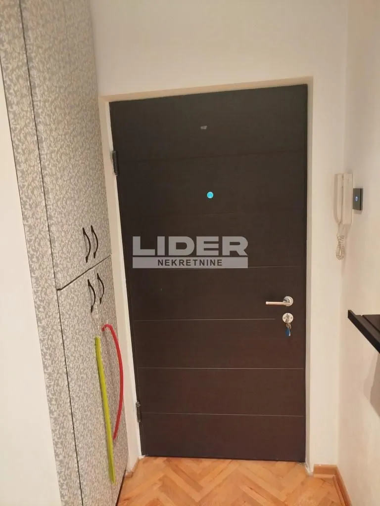Rent, one bedroom apartment, 40m², Stari Grad, Beograd