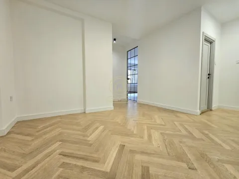 Prodaja, četvorosoban stan, 112m², Stari grad, Novi Sad - image 11