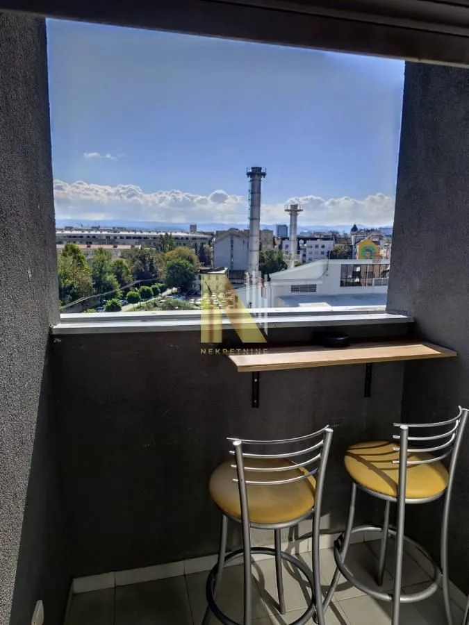 Izdavanje, garsonjera, 28m², Podbara, Novi Sad Sve Podlokacije