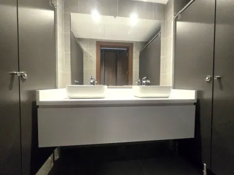 Izdavanje, poslovni prostor, 2542m², Centar, Podgorica - image 16