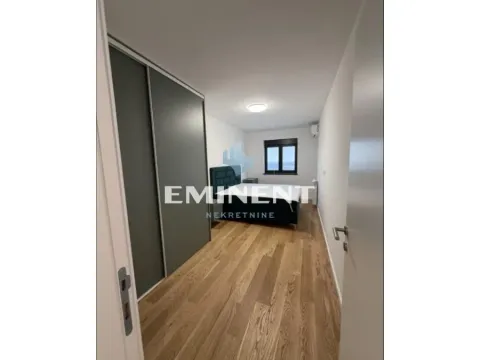 Rent, three bedroom apartment, 70m², Hala Pionir, Palilula Sve Podlokacije - image 8