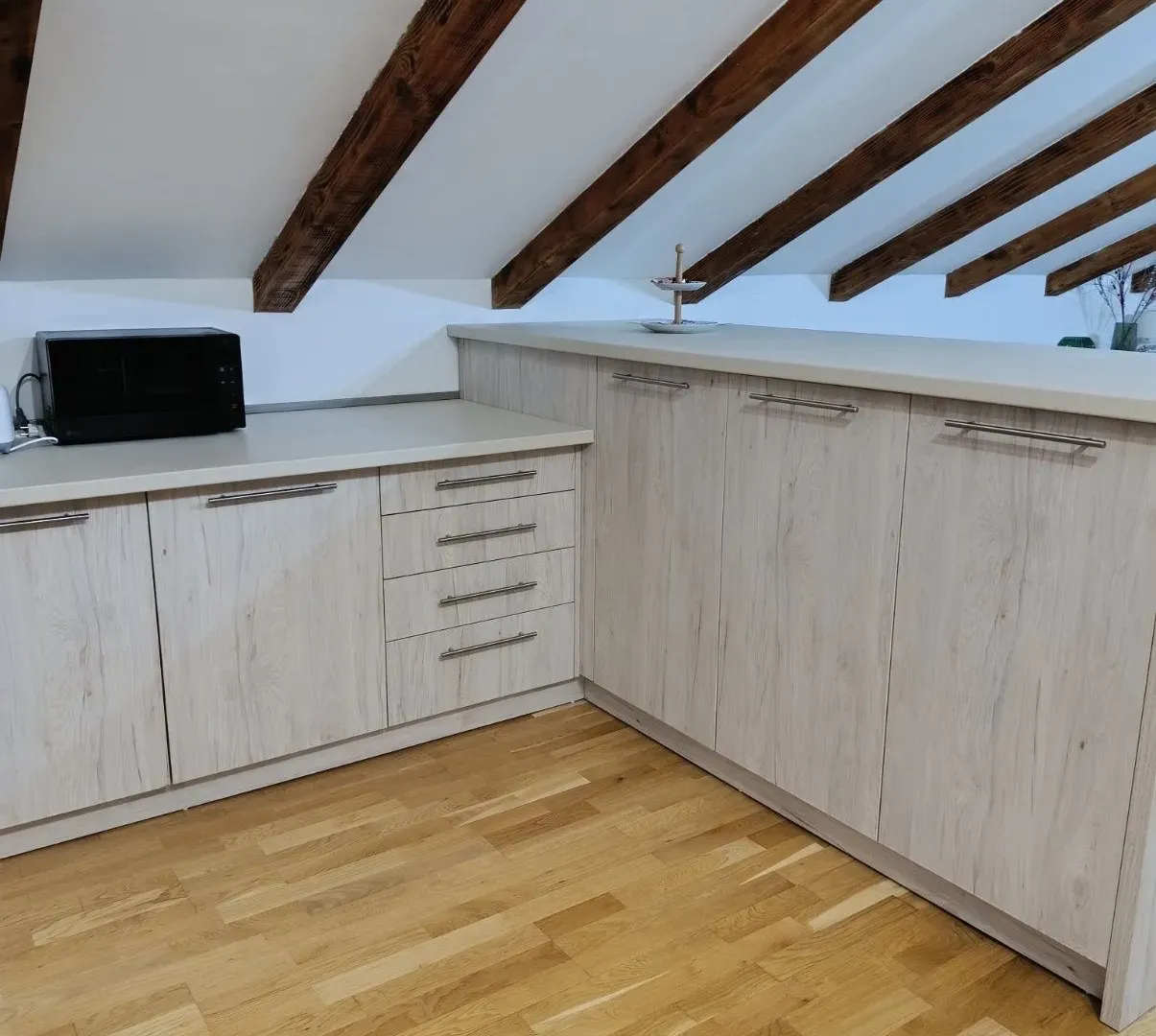 Rent, two bedroom apartment, 88m², Kalimanj, Tivat