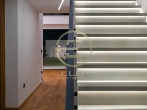 Prodaja, kuća, 210m², Veternik, Novi Sad Sve Podlokacije - image 25