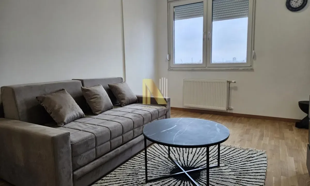 Izdavanje, jednosoban stan, 42m², Avijatičarsko naselje, Novi Sad Sve Podlokacije