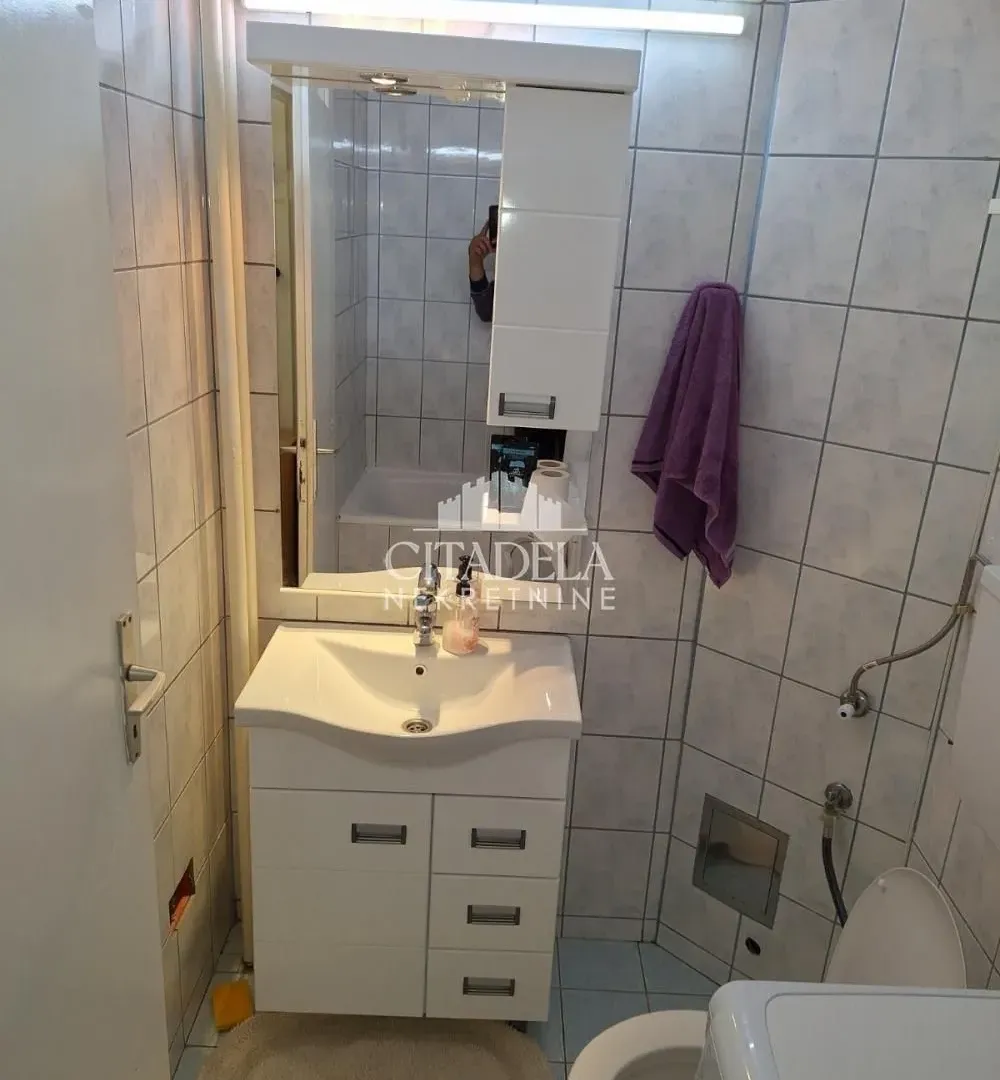 Izdavanje, dvosoban stan, 48m², Čukarica, Beograd