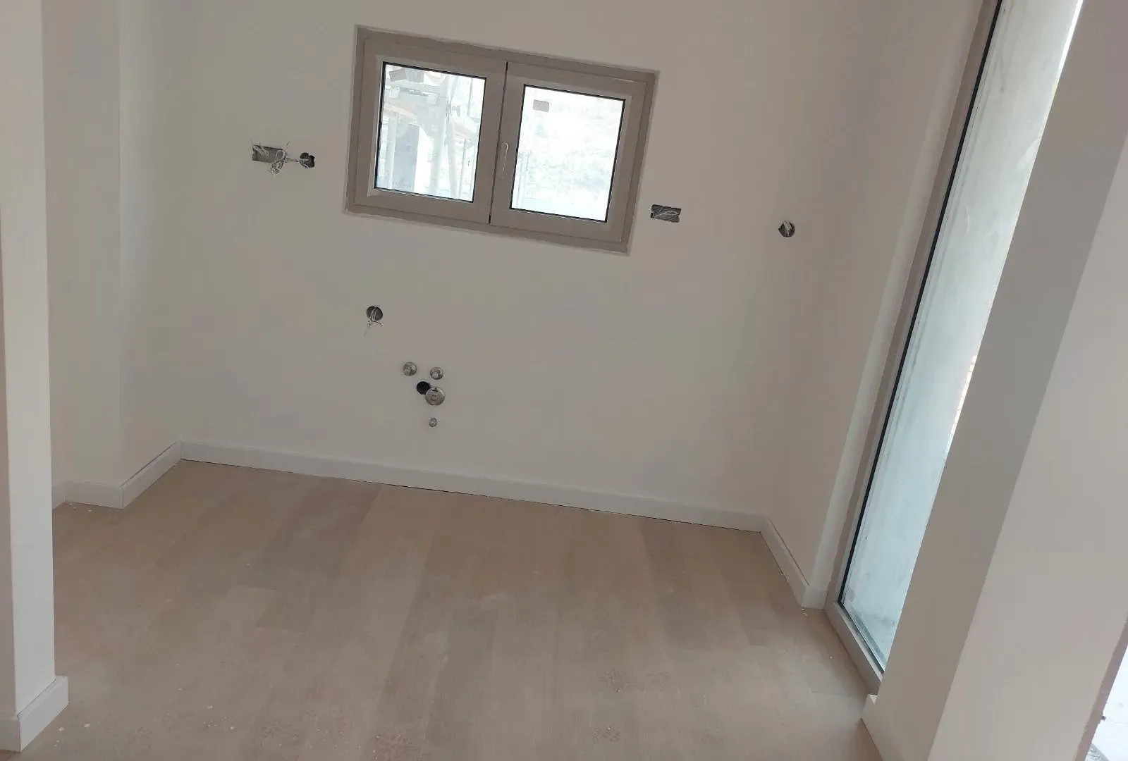 Sale, two bedroom apartment, 52m², Dobrota, Kotor
