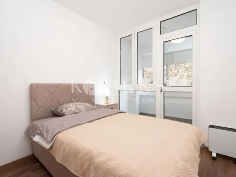 Izdavanje, trosoban stan, 98m², City Kvart, Podgorica - image 4