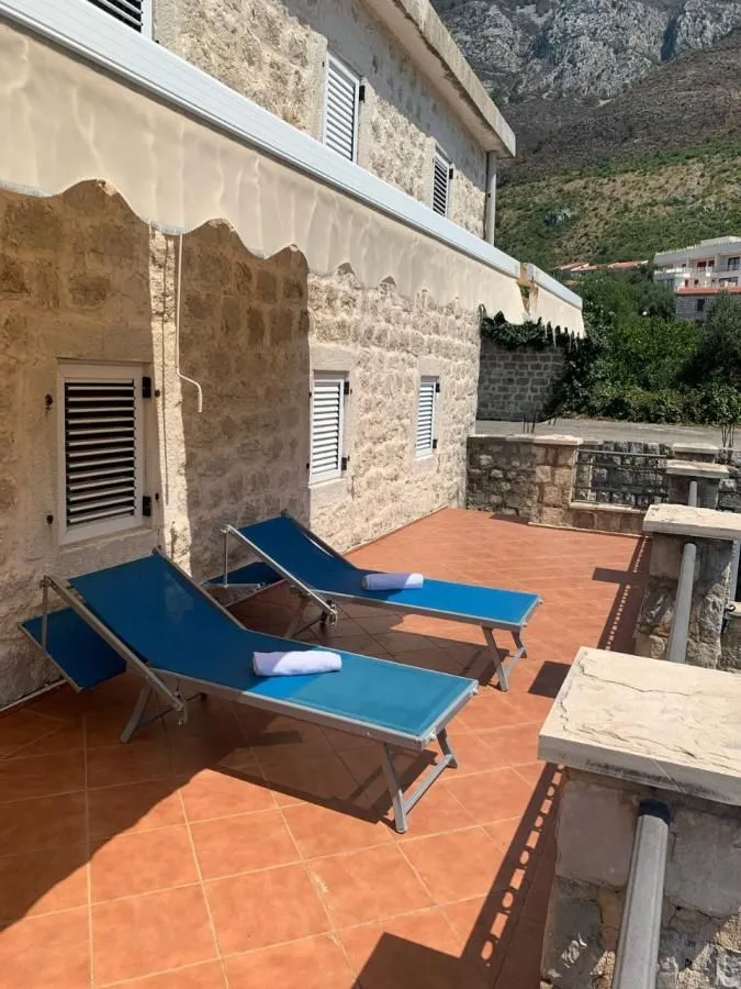 Prodaja, kuća, 243m², Reževići, Budva