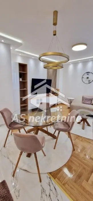 Izdavanje, dvosoban stan, 45m², Novi Beograd Blok 63, Novi Beograd Sve Podlokacije