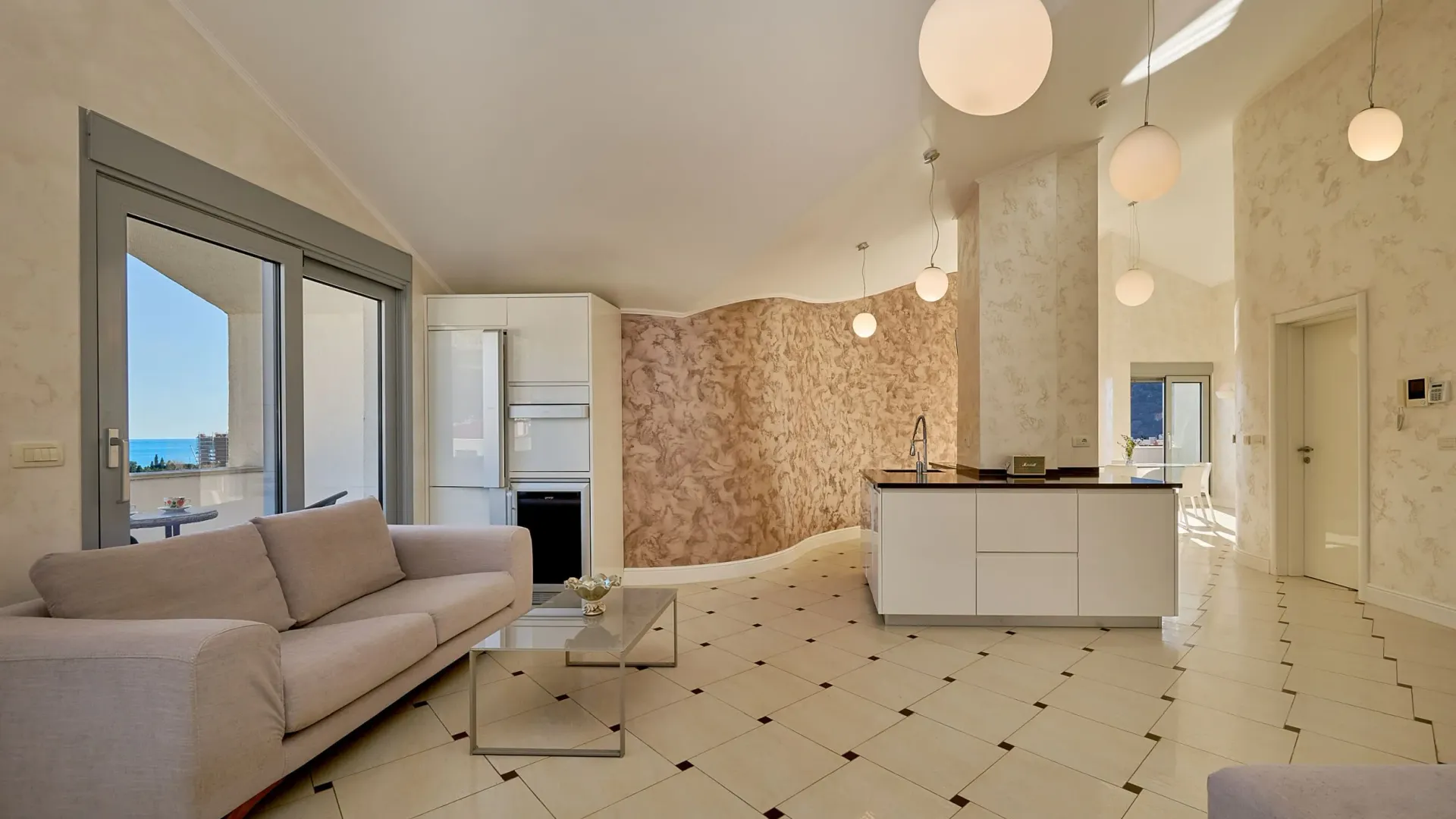 Prodaja, petosoban stan, 181m², Budva, Crna Gora