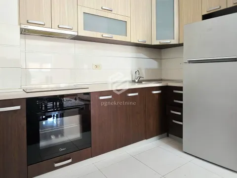 Rent, one bedroom apartment, 46m², Stari Aerodrom, Podgorica - image 7