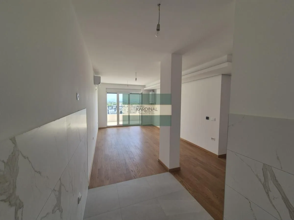 Prodaja, trosoban stan, 69m², Sarina Medja, Jagodina