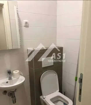 Izdavanje, četvorosoban stan, 95m², Kej, Novi Sad Sve Podlokacije - image 8