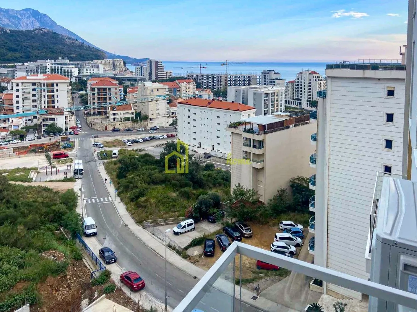 Rent, one bedroom apartment, 56m², Bečići, Budva