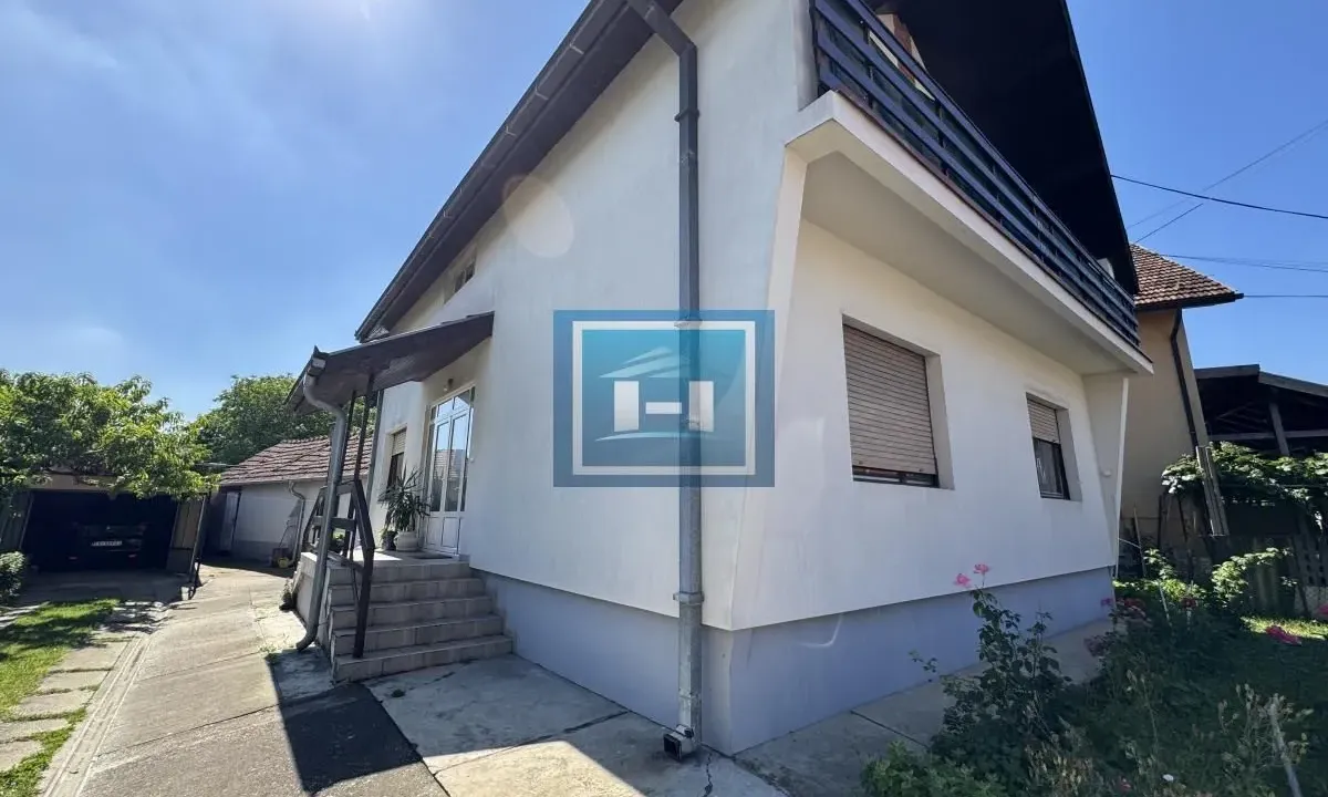 Sale, house, 200m², Centar, Ćuprija