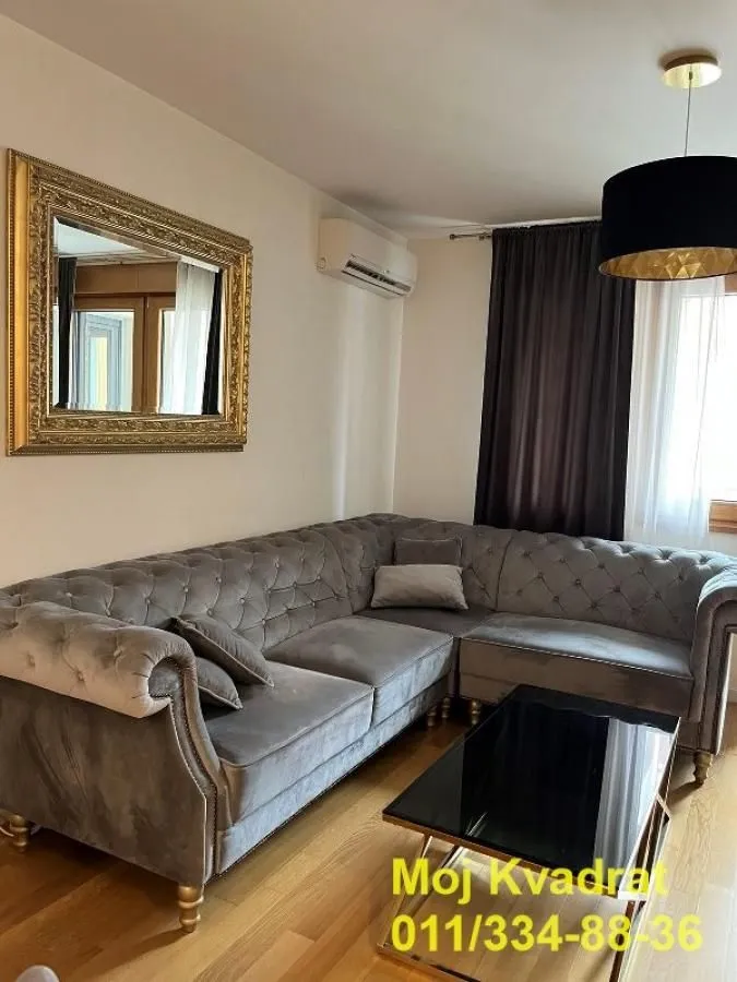 Izdavanje, dvosoban stan, 53m², Novi Beograd Blok 67, Novi Beograd Sve Podlokacije