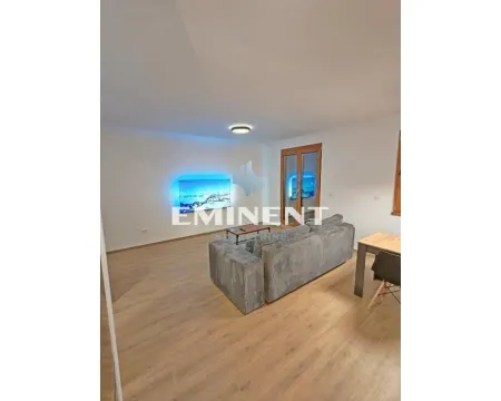 Izdavanje, trosoban stan, 77m², Savski Venac, Beograd - image 3