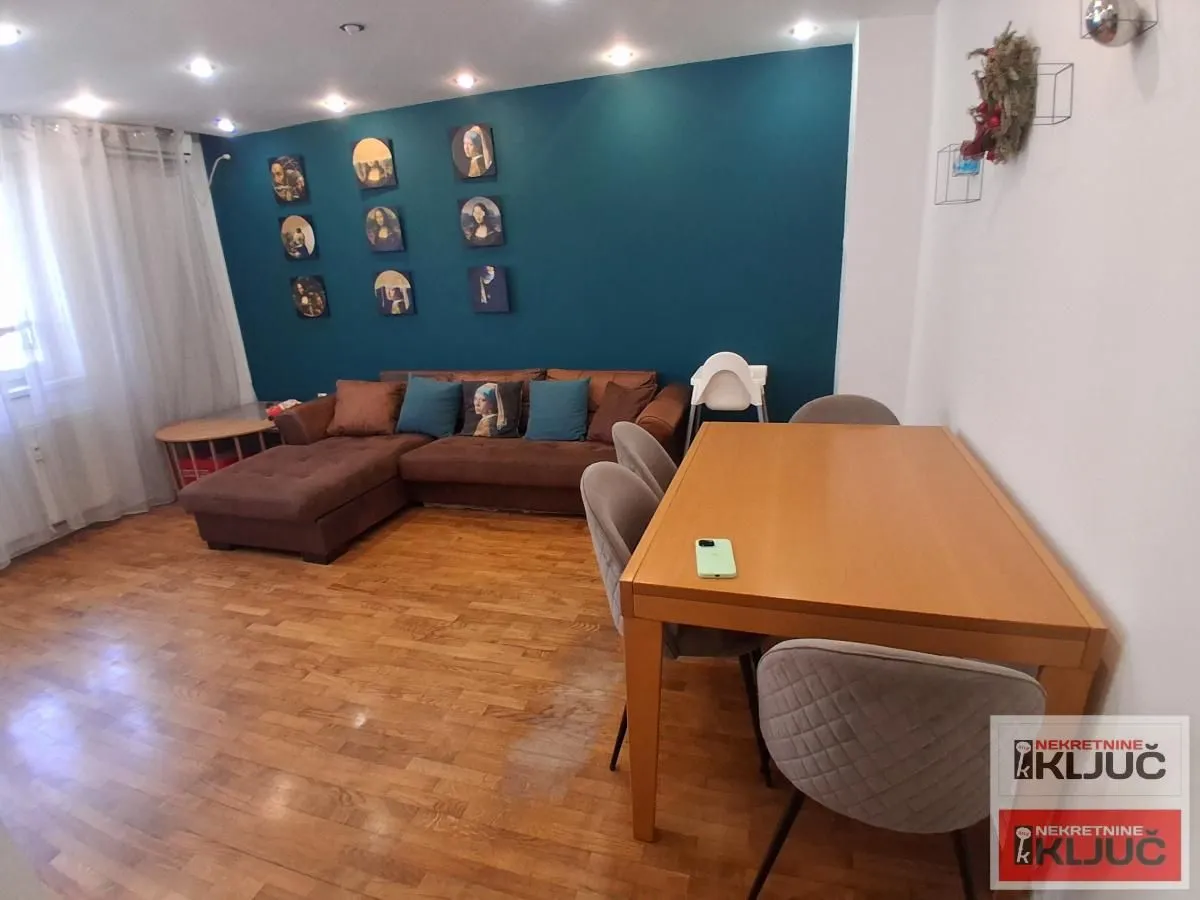 Prodaja, trosoban stan, 79m², Grbavica, Novi Sad Sve Podlokacije