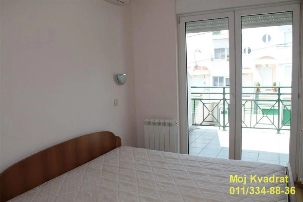 Izdavanje, kuća, 215m², Savski Venac, Beograd