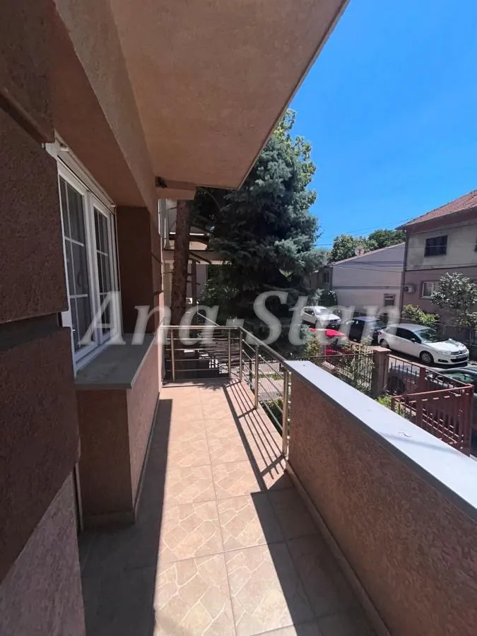 Rent, three bedroom apartment, 80m², Brace Jerković, Voždovac Sve Podlokacije