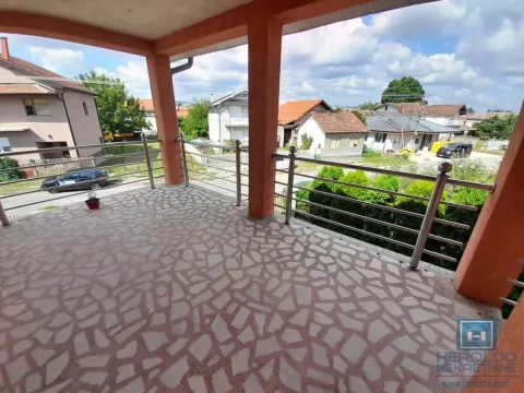 Prodaja, kuća, 180m², Centar, Ćuprija - image 58