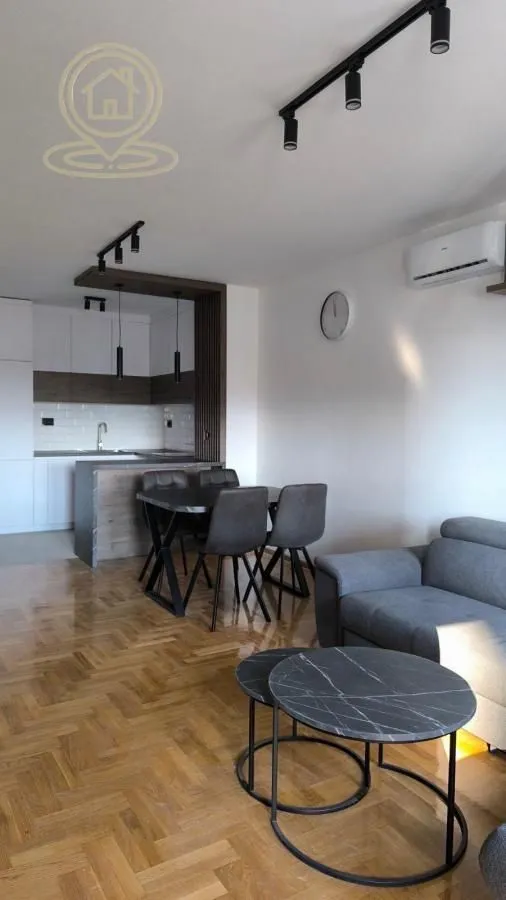 Izdavanje, jednosoban stan, 51m², Grbavica, Novi Sad Sve Podlokacije