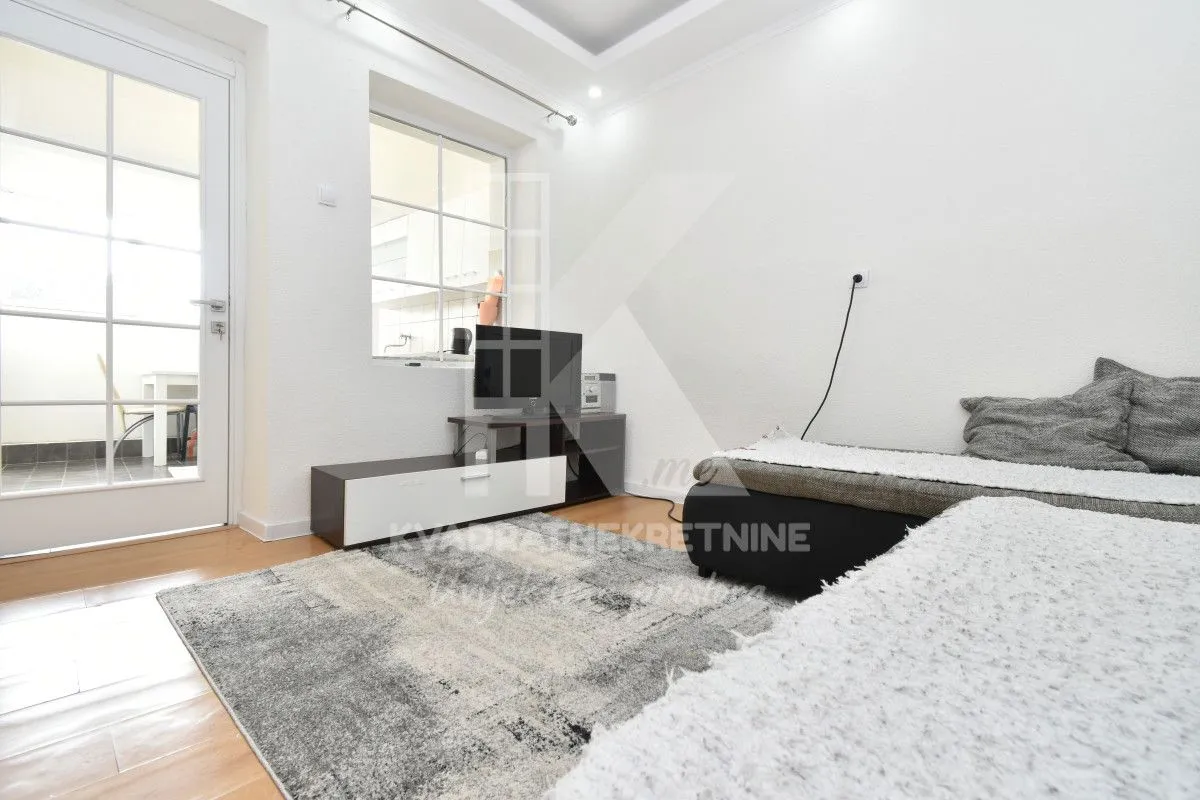 Izdavanje, jednosoban stan, 50m², Momišići, Podgorica