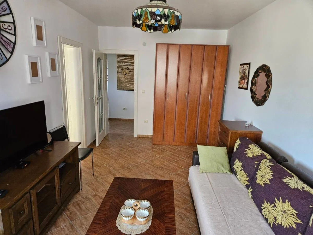 Prodaja, dvosoban stan, 60m², Sutomore, Bar
