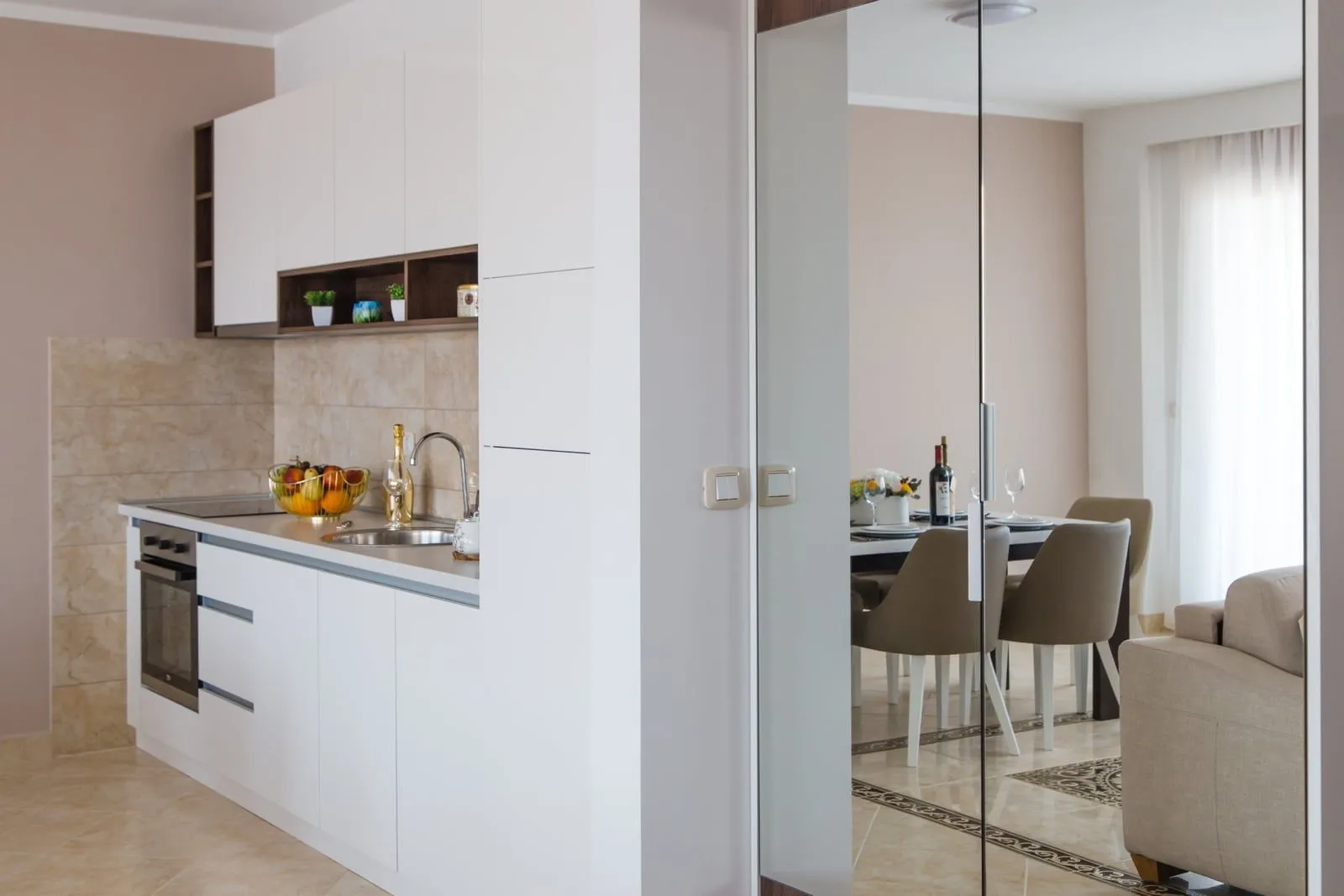 Prodaja, dvosoban stan, 72m², Bečići, Budva