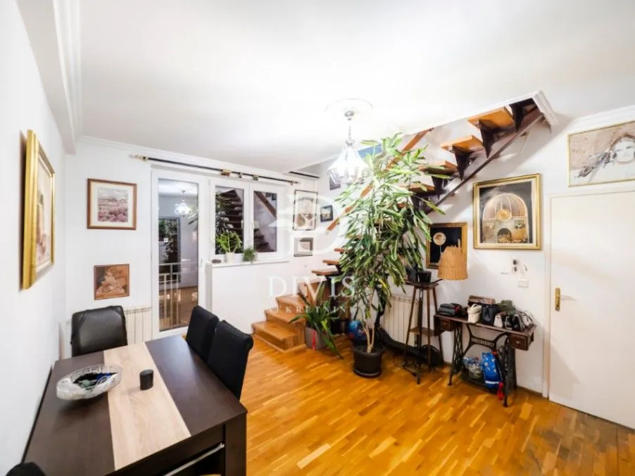 Sale, four bedroom apartment, 89m², Neimar, Vračar Sve Podlokacije