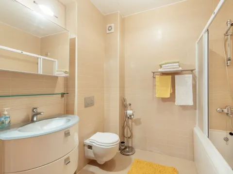 Sale, two bedroom apartment, 100m², Stoliv, Kotor - image 19