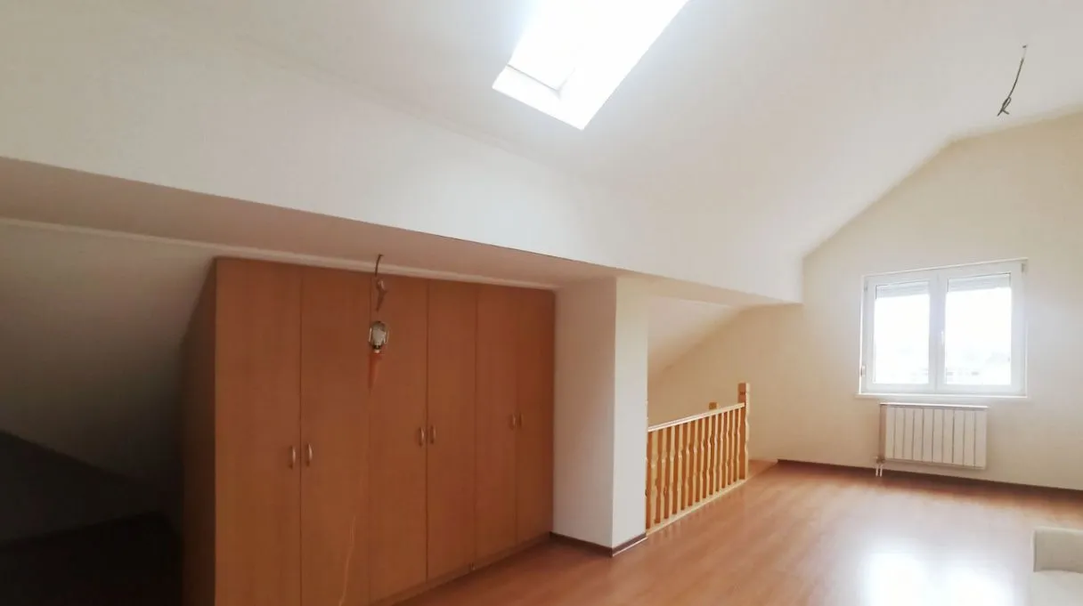 Prodaja, dvosoban stan, 77m², Banja Koviljača, Loznica