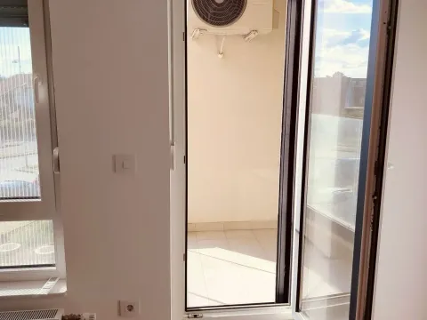 Prodaja, dvosoban stan, 44m², Novo naselje, Novi Sad - image 12